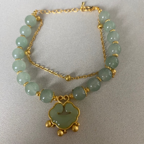 GREEN JADE/925 GOLD TRADITIONAL CHINESE BRACELET W/ JADE LOTUS DROP - Picture 8 of 11